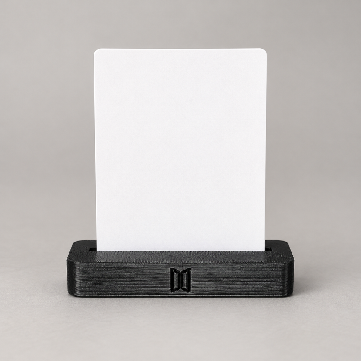 Suporte BTS para Photocard de Mesa — Preto — Milanzi