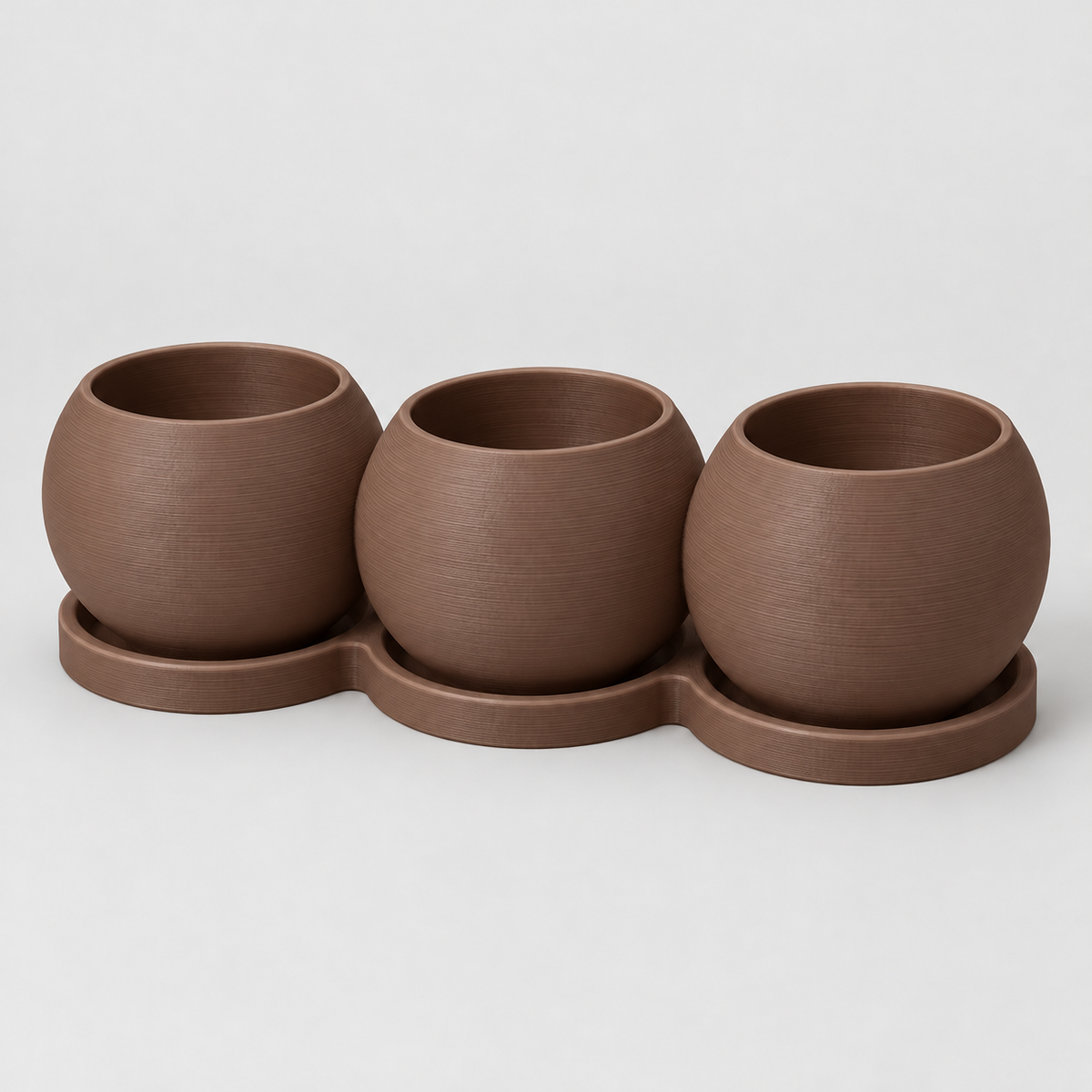 Kit 3 Vasos Decorativos Trio – Mini Cachepôs com Bandeja em Marrom — imagem ilustrativa Milanzi