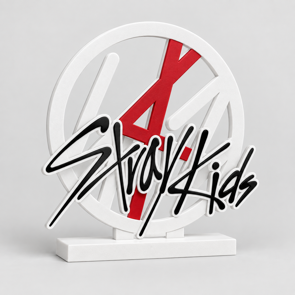 Display de Mesa Stray Kids com Chaveiro em Branco — Milanzi